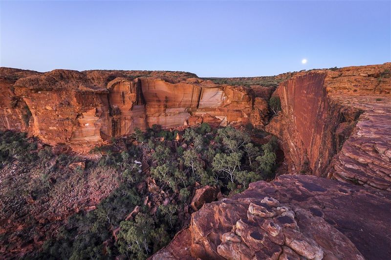 L'Australie en famille, un voyage à la découverte des essentiels : de l'Opéra à la Grande Barrière de Corail, via Uluru et Kakadu.