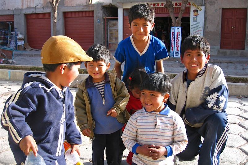 Multiactivités en famille, des fabuleux espaces du Sud Lipez aux rives vivifiantes du Titicaca, via les balcons de l’Amazonie !