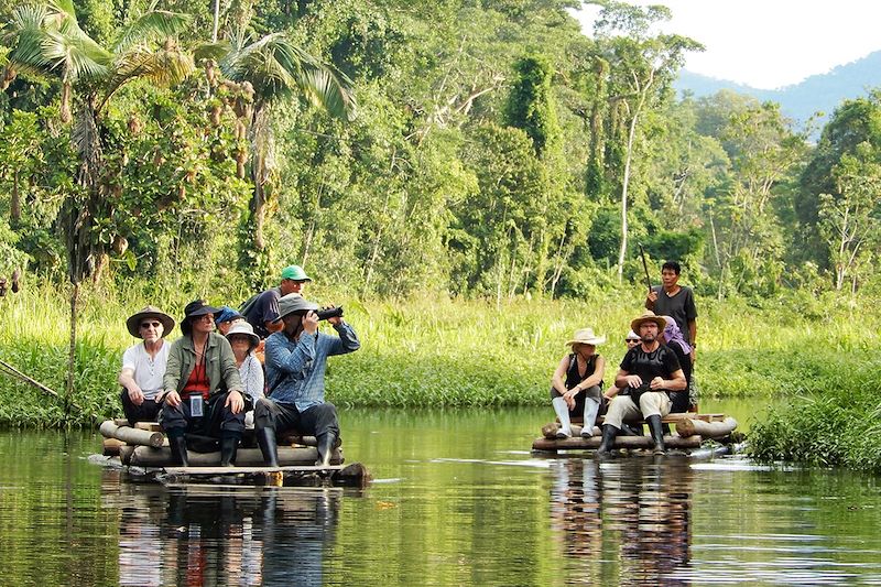 En bateau en Amazonie