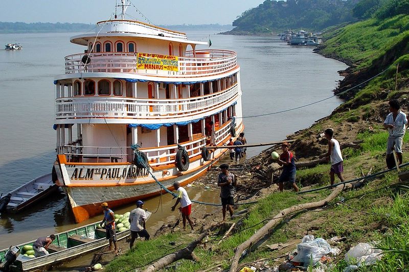 Ferry en Amazonie