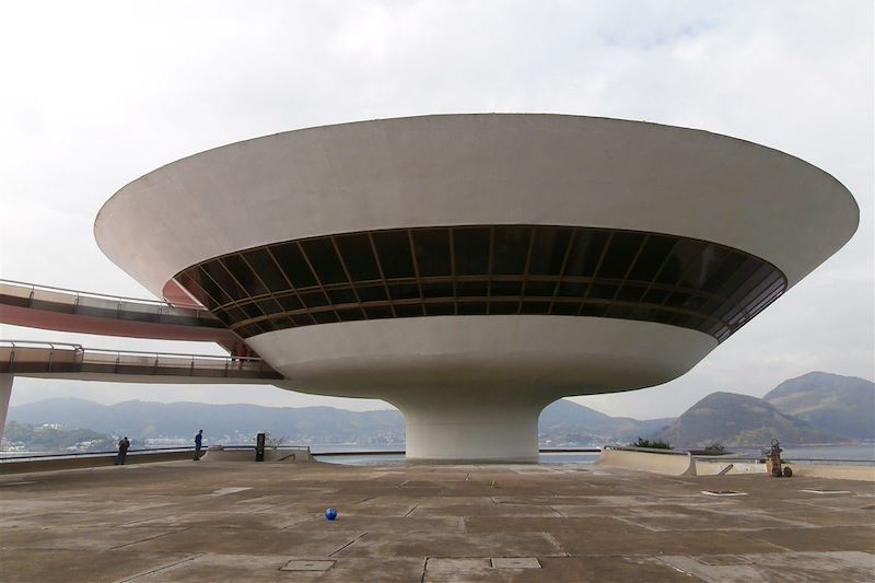 De l'exubérante São Paulo aux plages sauvages d'Ilha Grande, par les charmes de Paraty et de l’envoûtante Rio de Janeiro !