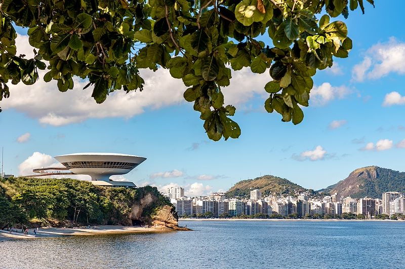 De São Paulo à Ilha Grande, par les charmes de Paraty et de l’envoûtante Rio de Janeiro… Jusqu’aux chutes d’Iguaçu !