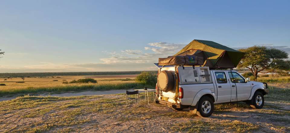 Au volant de votre 4x4, partez pour une expédition au cœur des terres arides du Botswana, du parc de Chobe au désert du Kalahari