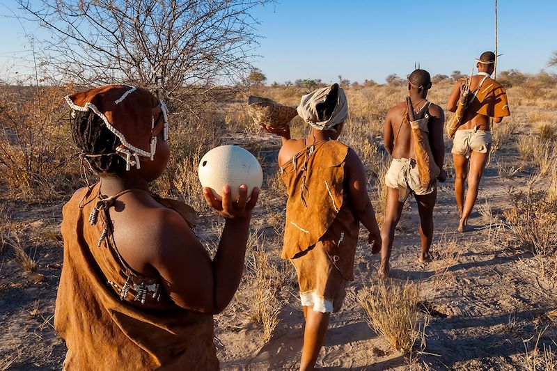 En immersion chez les bushmen - Kalahari - Botswana