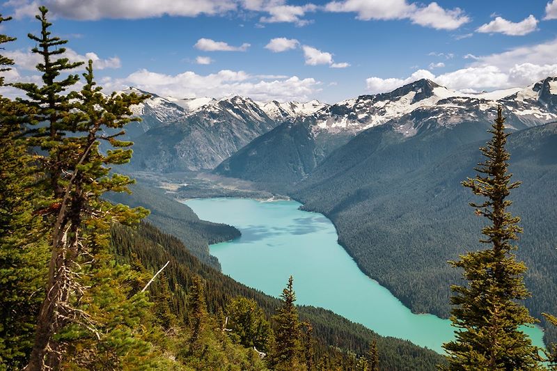 Vue sur le Lac Cheakamus - Parc provincial Garibaldi - British Columbia, Canada