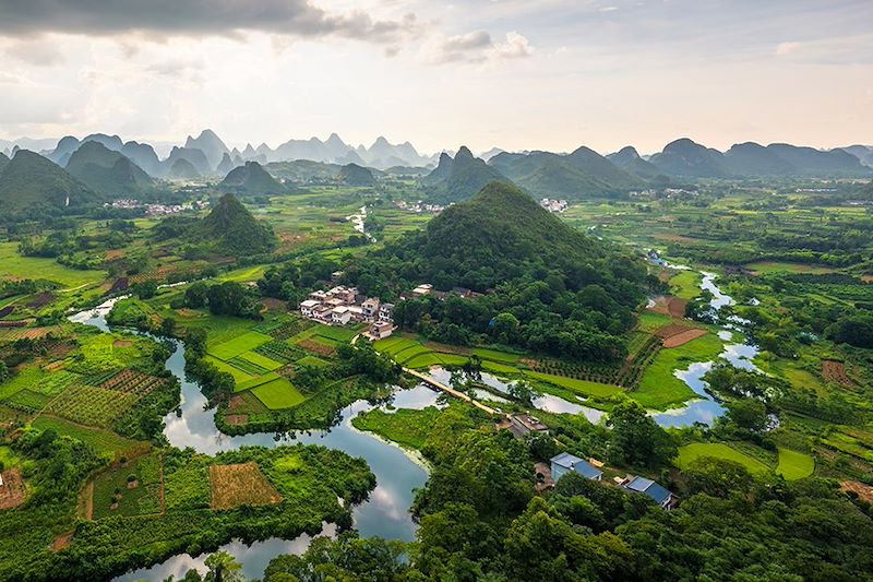 Embarquer à bord d’un voyage en train, entre Shanghai et Canton, pour explorer le patrimoine naturel d’une Chine riche en trésors 