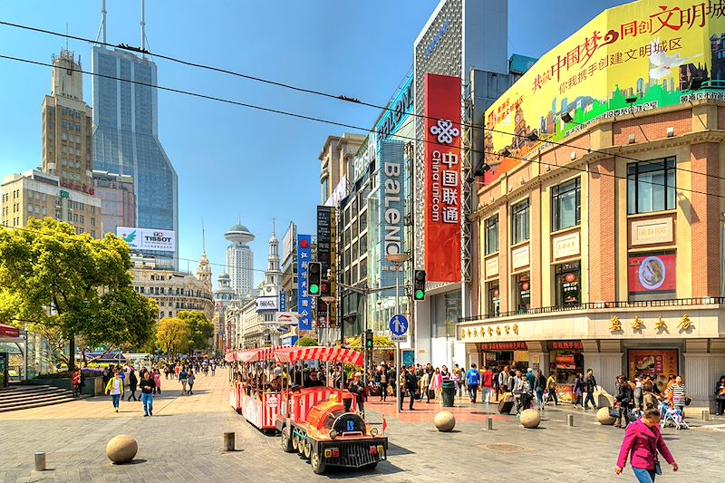 Embarquer à bord d’un voyage en train, entre Shanghai et Canton, pour explorer le patrimoine naturel d’une Chine riche en trésors 