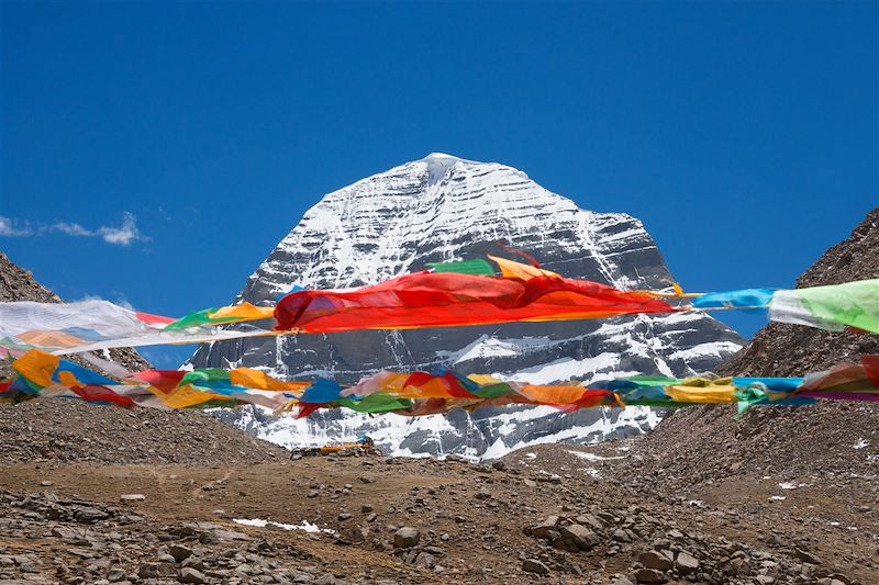 Découverte du Kailash par la route nord via Lhassa, le royaume de Gugé et les monastères légendaires du toit du monde