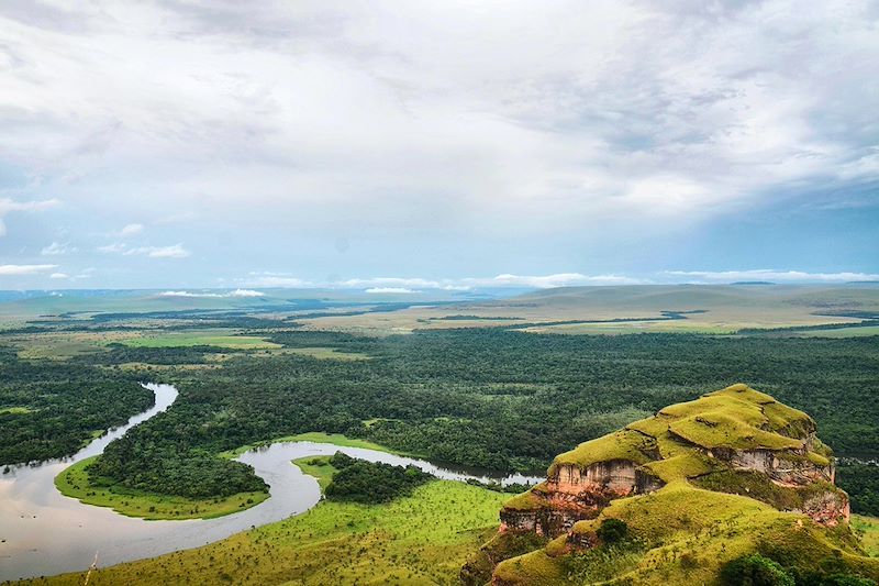 Un itinéraire unique pour explorer la biodiversité exceptionnelle et les trésors culturels du Congo.