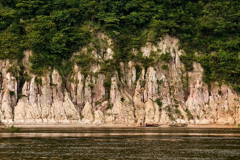 Un itinéraire unique pour explorer la biodiversité exceptionnelle et les trésors culturels du Congo.