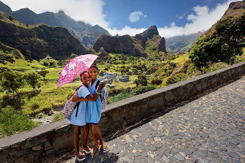 Voyage famille au Cap vert: multi-activités entre rando dans les vallées volcaniques, paddle, sortie en bateau et baignades 