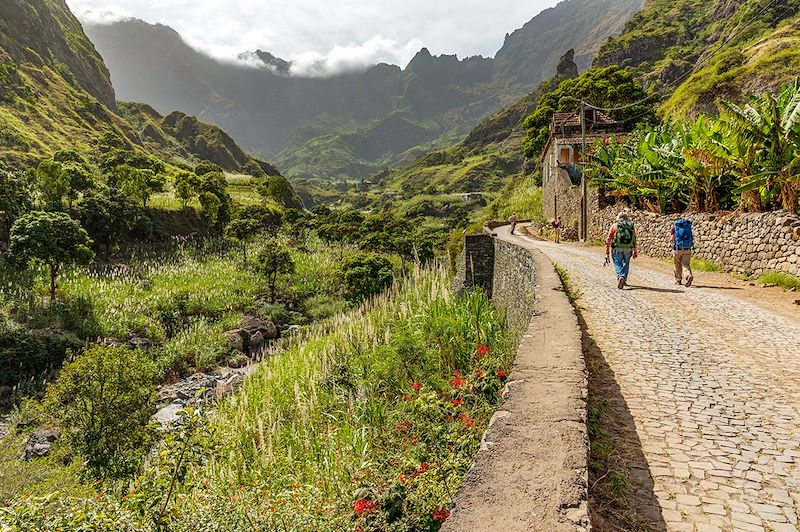 Voyage au Cap Vert de Sao Vicente à Santo Antao, découvertes et randonnées en autonomie avec notre application MyNomade