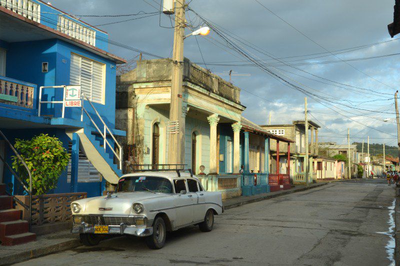 Découverte de Cuba d'Ouest en Est avec de jolies randonnées, des rencontres, visites, activités à la ferme, nombreuses baignades 