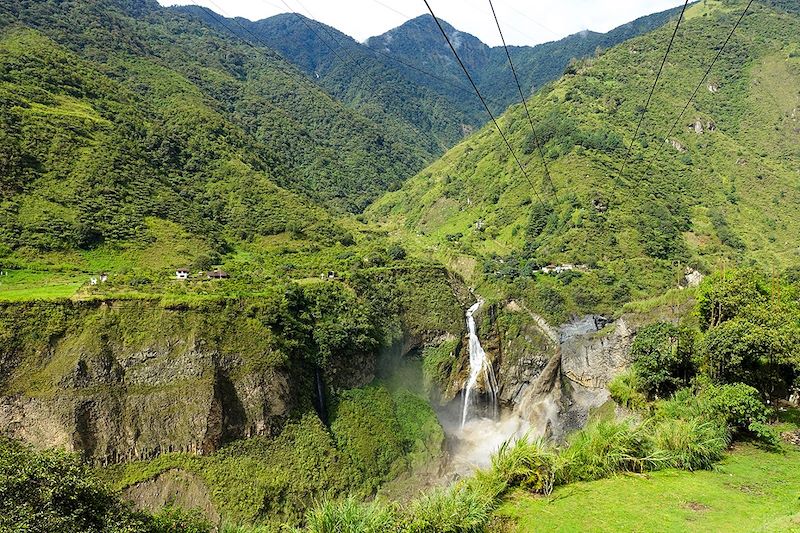 Route des cascades près de Baños - Équateur