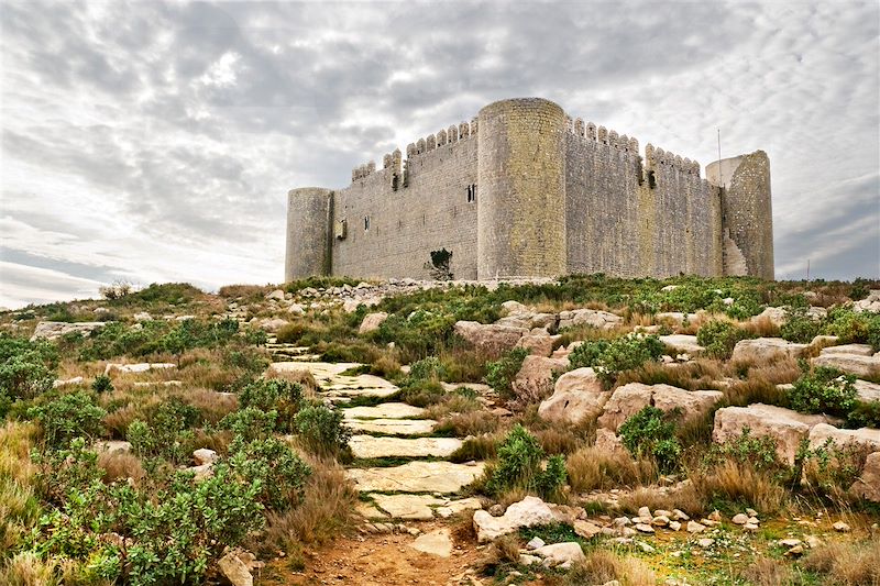 Une aventure au départ de Gérone mêlant chemins gravel, paysages méditerranéens et villages pittoresques