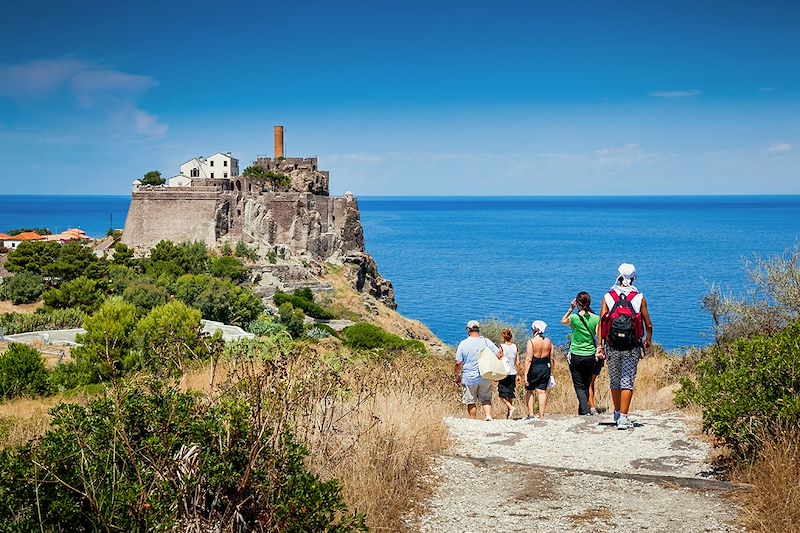 Croisière et balades au fil de l'eau, Cap Corse, désert des Agriates et archipel Toscan