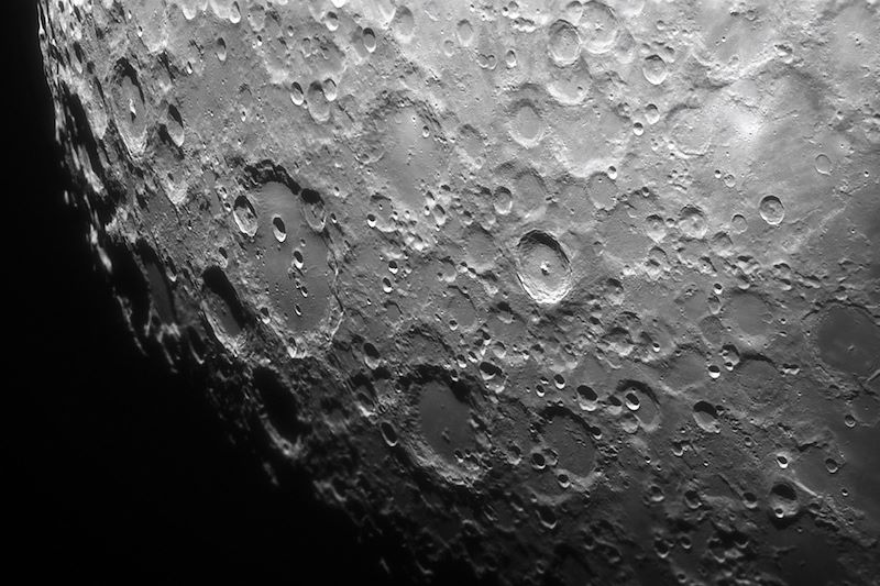 Observation du Pôle Sud lunaire depuis l'Ubaye - France