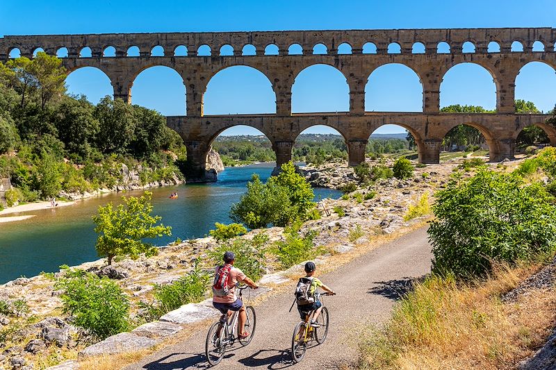 Partez sur une boucle à vélo au départ d'Avignon pour découvrir la Provence et la Camargue