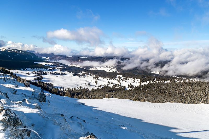 Séjour hivernal à la découverte du massif du Jura avec des activités dédiées aux personnes en situation de handicap