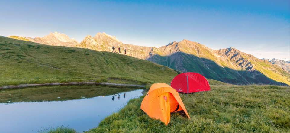 L’aventure 100% Mont-Blanc, des Alpes françaises, suisses et italiennes, avec nuits sous tente et soirées sous les étoiles