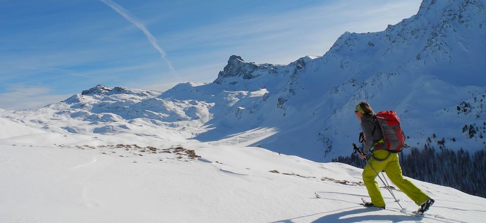 Initiation à la pratique du ski nordique, à travers le massif du Queyras.