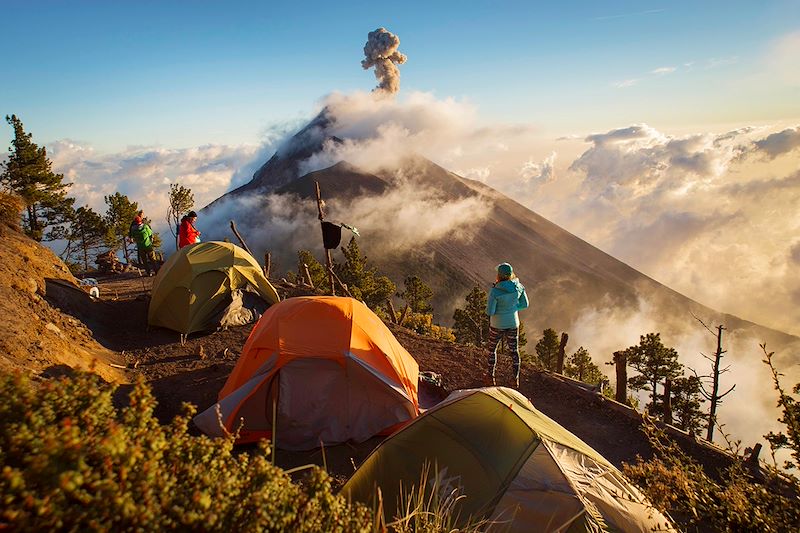 Traversée du monde maya, d’un trek volcanique au Guatemala aux plages caribéennes du Mexique, via la jungle et ses joyaux perdus !