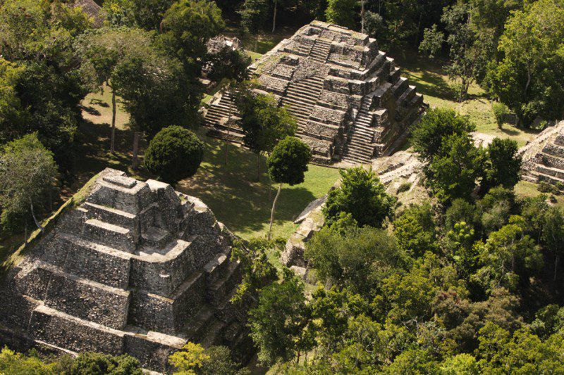 Découverte complète et colorée du monde maya, d'Antigua au lac Atitlán, de la Caraïbe à la jungle de Tikal, tout en douceur.