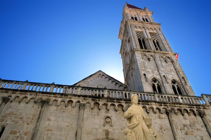 Voyage en Dalmatie du sud et randonnées à travers les îles de Brac, Hvar, Korcula et Mljet.