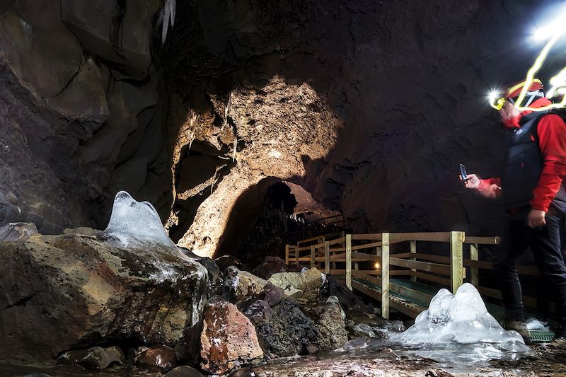 Tunnel de lave Víðgelmir - Islande