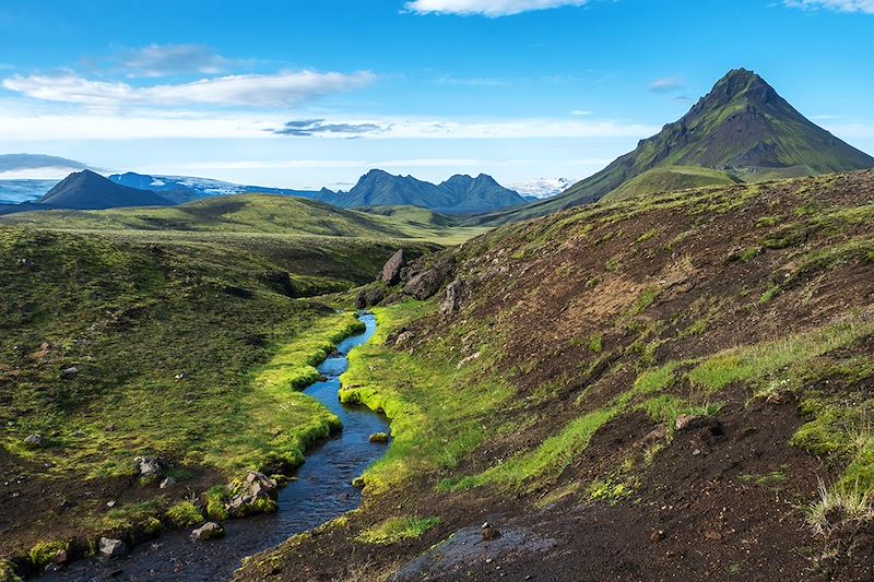 Trek Laugavegur : une traversée inoubliable au cœur du pays sur les chemins mythiques du Landmannalaugar à Thorsmörk 