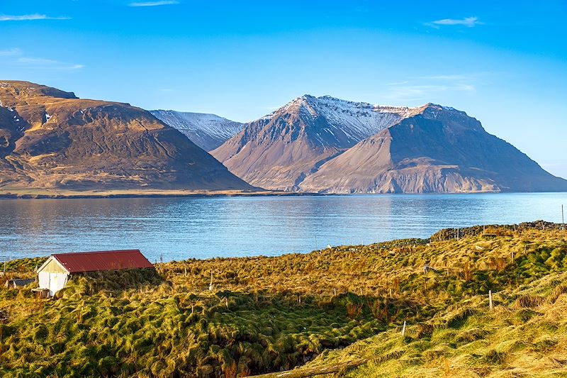 Road trip de 15 jours en Islande en van 4x4 équipé camping pour une découverte approfondie de l'Islande