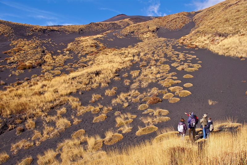 Randonnée sur 7 îles de l'archipel Eolien et sur l'Etna pour une aventure unique