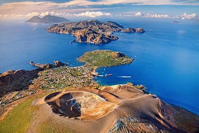 voyage 7 îles,8 volcans...Aventure entre mer et lave