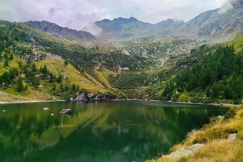 Itinérance de la Vallée de Gressoney au Val d'Ayas dans un somptueux décor alpin