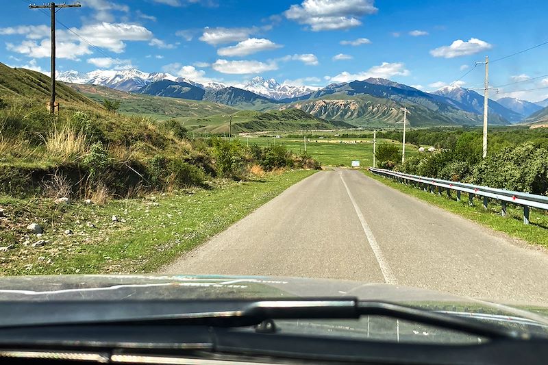 Partez découvrir les merveilles naturelles qu’a à offrir le Kirghizstan & le Kazakhstan