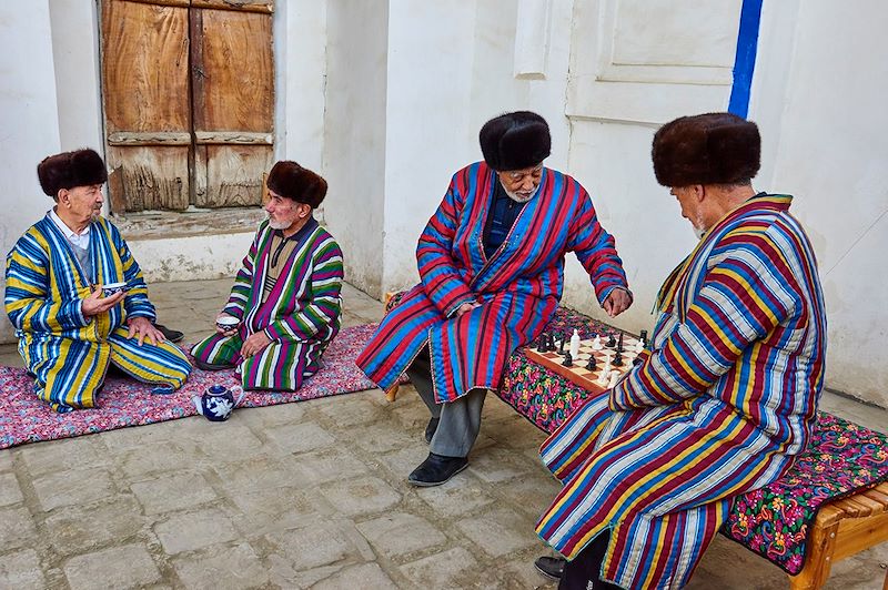 Explorer les incontournables de trois pays d'Asie centrale, Kazakhstan, Kirghizistan et Ouzbékistan en un seul voyage !