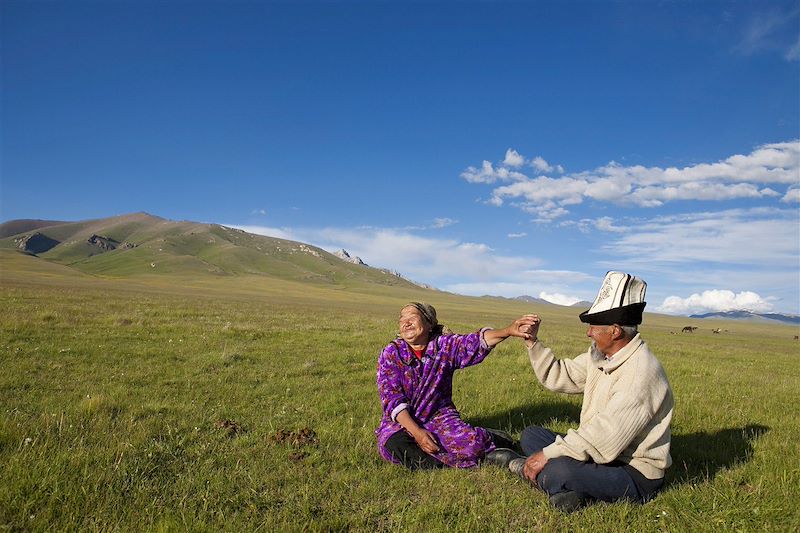 Voyage sur les traces des caravanes de la route de la soie de la Kirghizie jusqu'au bazars de l'oasis de Kashgar, en Chine