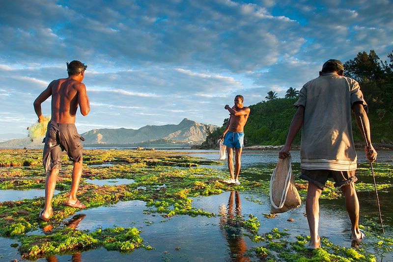 Un circuit guidé sur la RN7 et le sud est de Madagascar, de Tana à Tuléar puis d'Itampolo à Fort Dauphin hors des sentiers battus