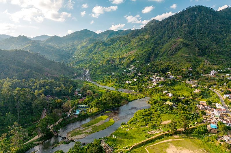 Un circuit guidé sur la RN7 et le sud est de Madagascar, de Tana à Tuléar puis d'Itampolo à Fort Dauphin hors des sentiers battus