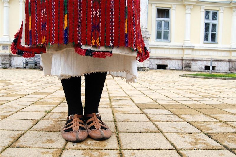 Femme en tenue traditionnelle - Macédoine