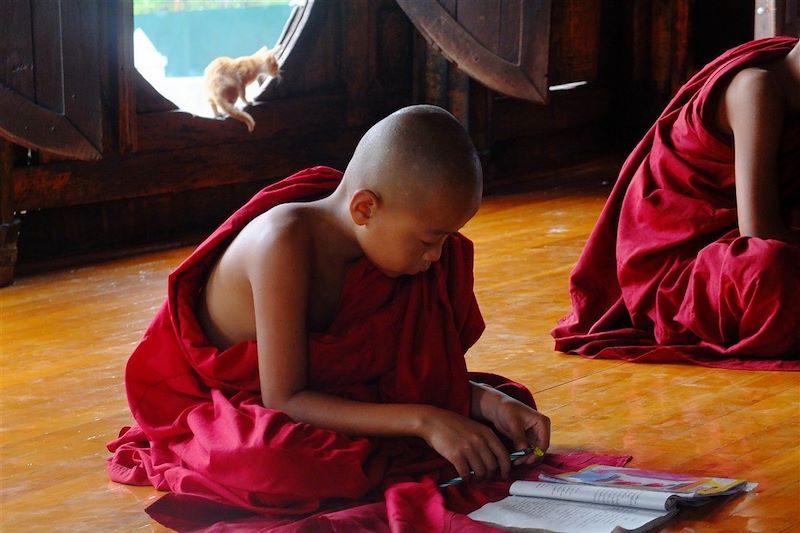Monastère de Nyaung Shwe - État Shan - Birmanie