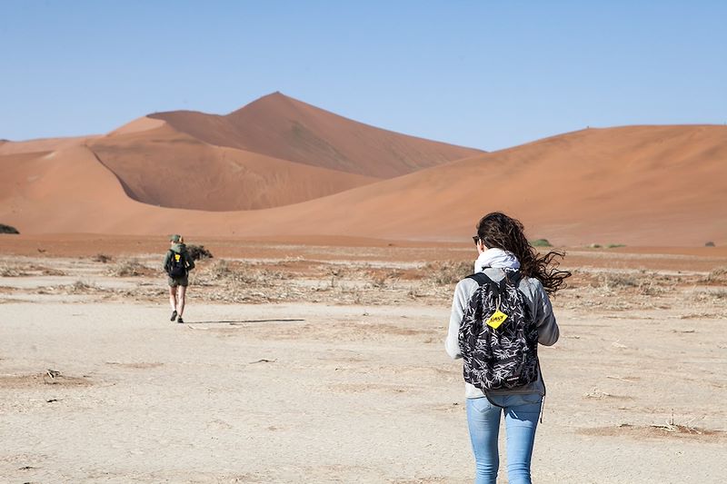 Voyage Famille Namibie, multi-activités avec vos ados: Canoë kayak, surf dans les dunes, safaris animaliers, rando dans le désert 