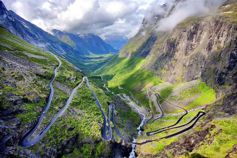 A pied, en bateau, en minibus et en train à la découverte du meilleur de la Norvège du sud.