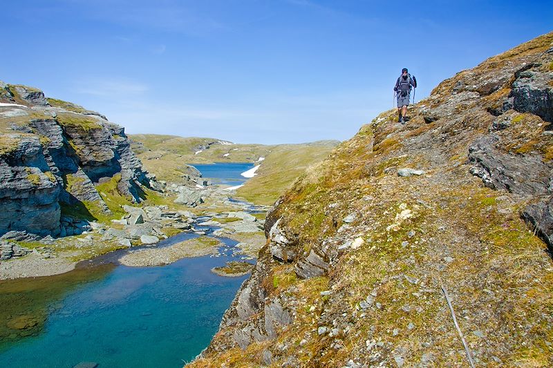 A pied, en bateau, en minibus et en train à la découverte du meilleur de la Norvège du sud.