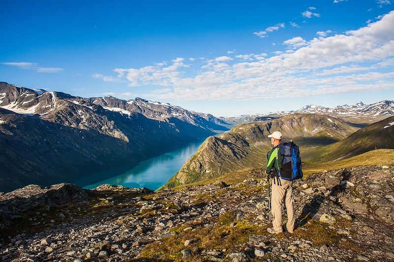 A pied, en bateau, en minibus et en train à la découverte du meilleur de la Norvège du sud.