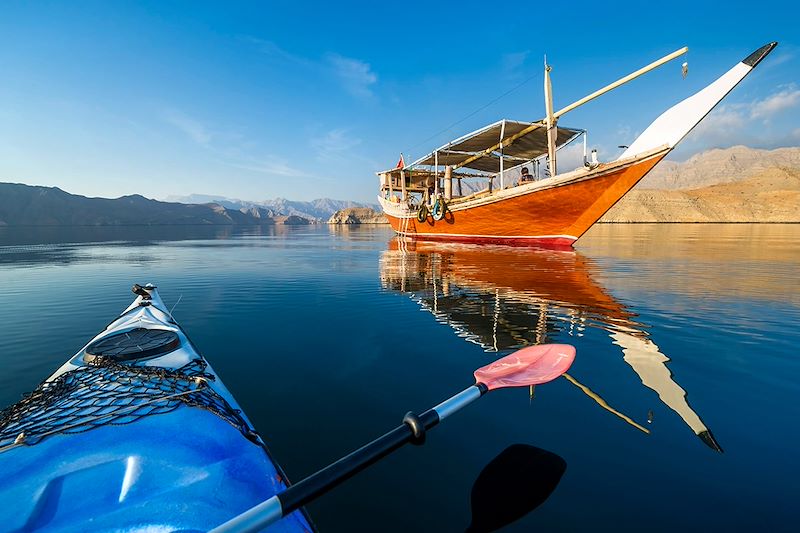 Voyage au Musandam avec chauffeur, navigation en Dhow, Kayak et rando au Wadi Ain puis découverte de Dubaï 