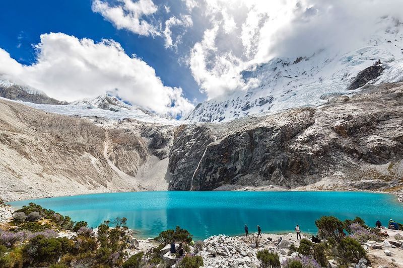 Trekking hors sentiers battus dans la Cordillère Blanche, de la Laguna 69 jusqu'à Chavin de Huantar, le berceau des Andes.