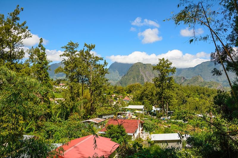 Voyage à La Réunion accessible aux personnes à mobilité réduite avec une découverte des sites incontournables de l’île.