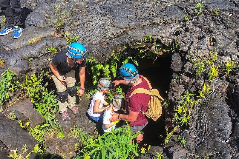 Circuit guidé multiactivité à la Réunion avec rando, canyoning, exploration du volcan et d'un tunnel de lave, atelier, snorkeling