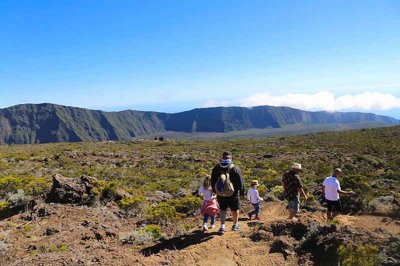 Circuit guidé multiactivité à la Réunion avec rando, canyoning, exploration du volcan et d'un tunnel de lave, atelier, snorkeling